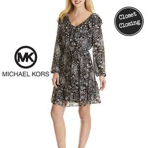 [MICHAEL Michael Kors] Ruffled V-Neck Dress